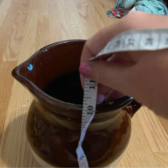 Vintage Stoneware Pottery Pitcher USA Brown Tan Crock Farmhouse Water Jug Milk - Picture 7 of 7